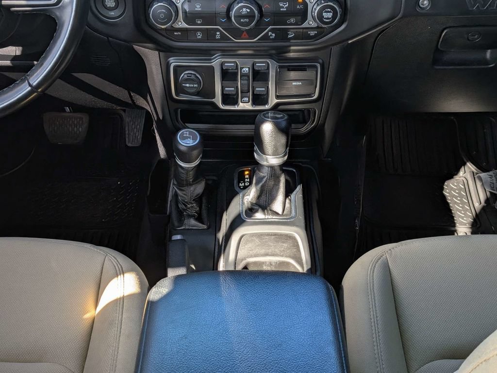 Used 2020 Jeep Wrangler Unlimited Sport AWD/4WD image 17
