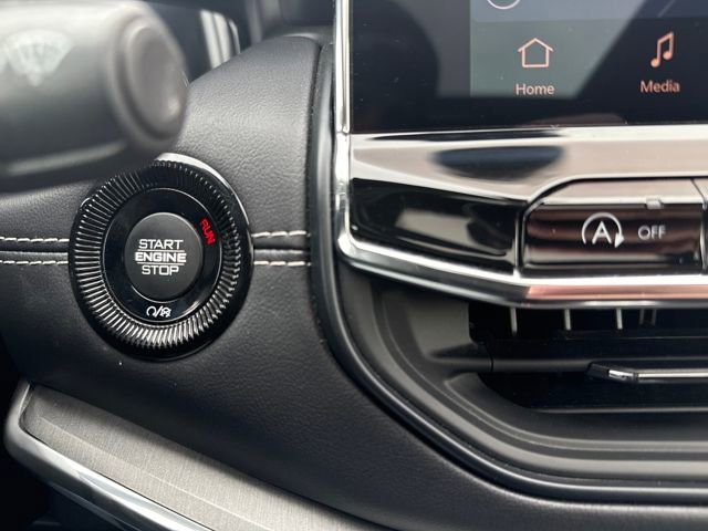 Used 2022 Jeep Compass High Altitude image 33