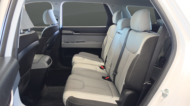 Used 2021 Hyundai Palisade SE AWD/4WD image 21