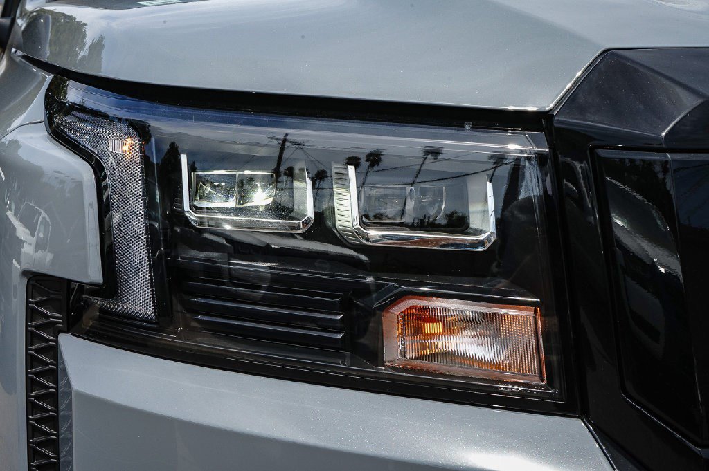 New 2026 Nissan Frontier SV w/ SV Convenience Package RWD image 4