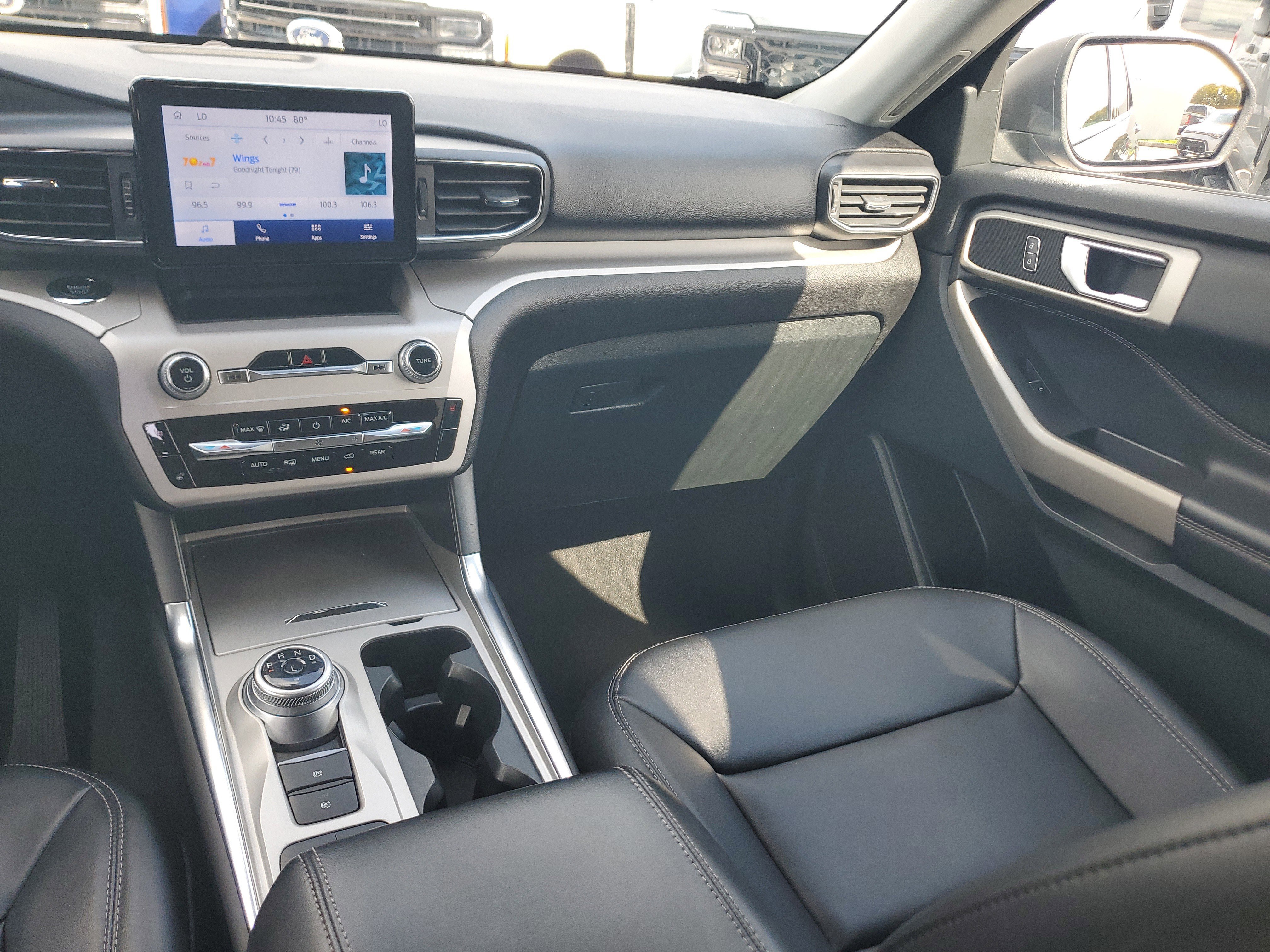 Used 2023 Ford Explorer XLT w/ Equipment Group 202A image 18