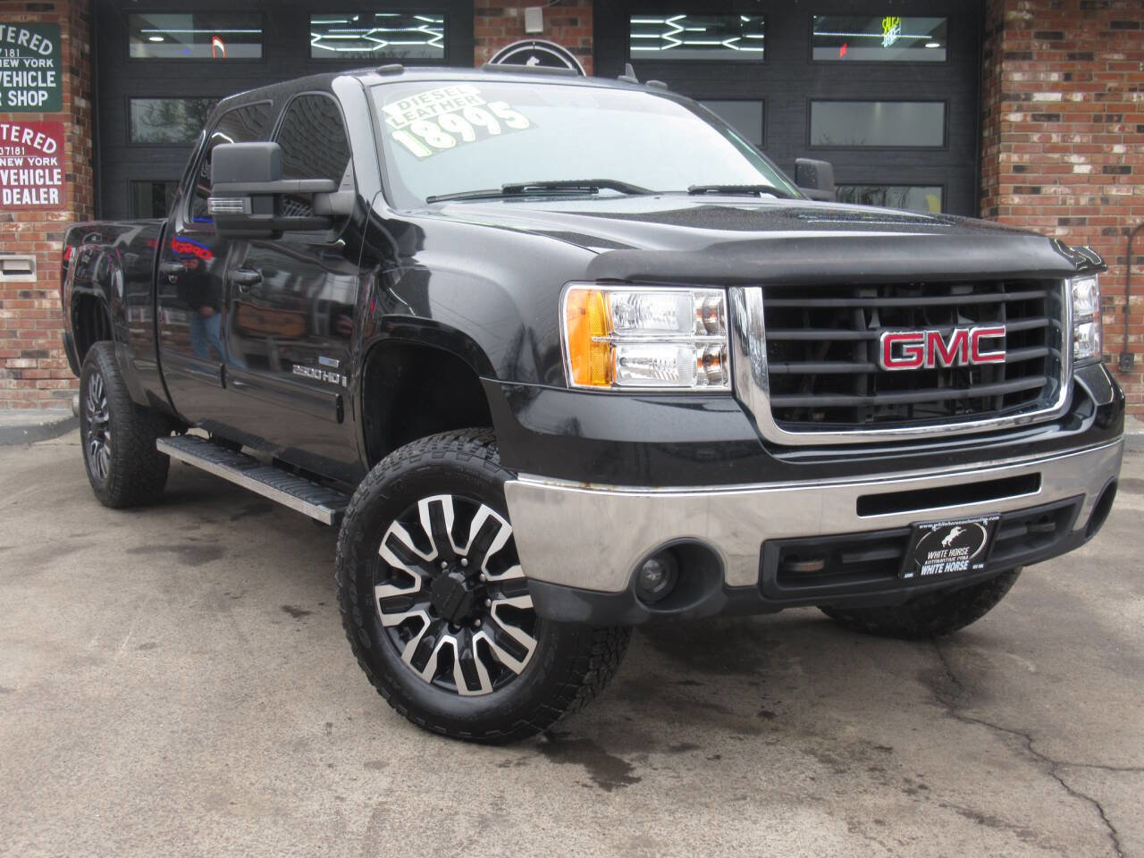 Used 2007 GMC Sierra 2500 SLT w/ Entertainment Package image 2
