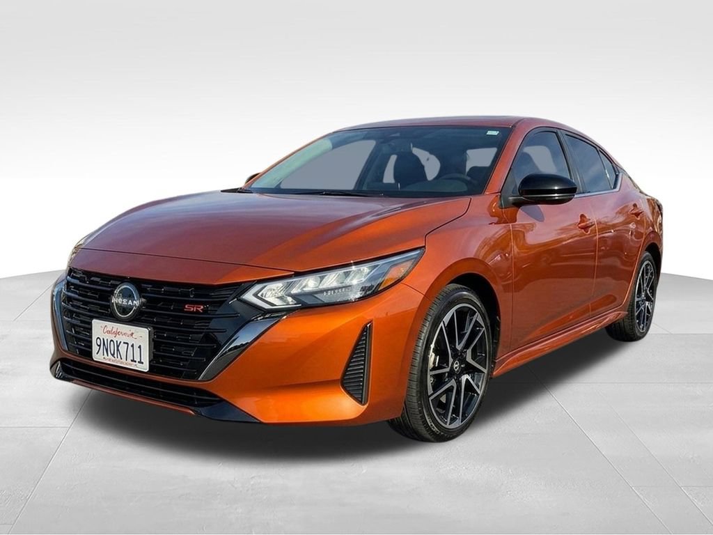 Used 2024 Nissan Sentra SR FWD image 1