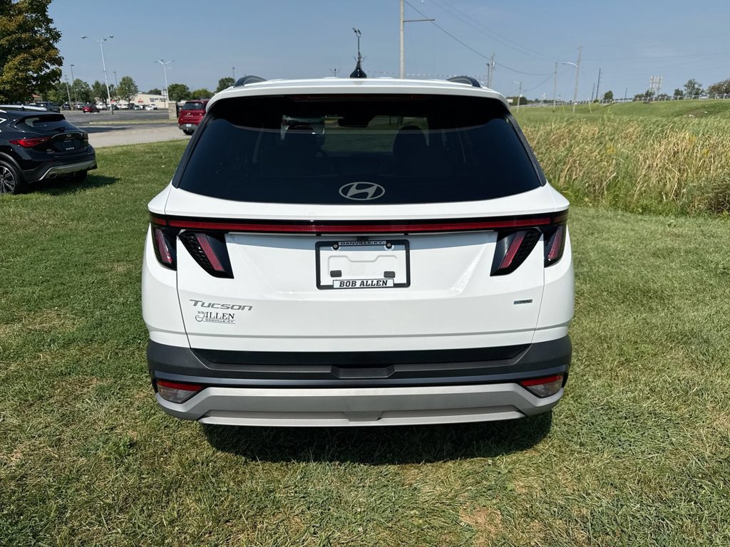 Used 2025 Hyundai Tucson SEL AWD/4WD image 19