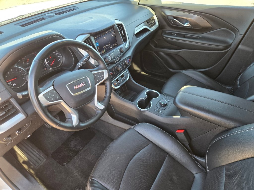 Certified 2024 GMC Terrain SLT image 9