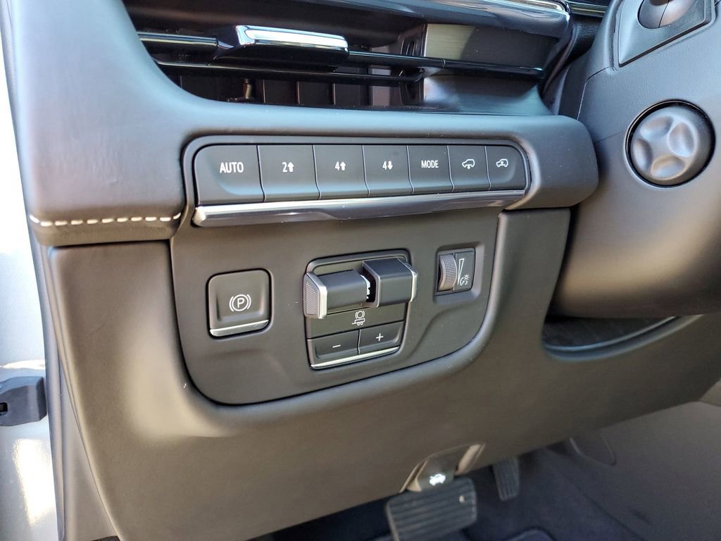 Used 2023 Cadillac Escalade Sport Platinum w/ Heavy-Duty Trailer Package image 9