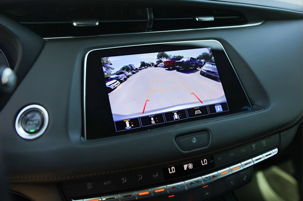 Used 2023 Cadillac XT4 Sport FWD image 17