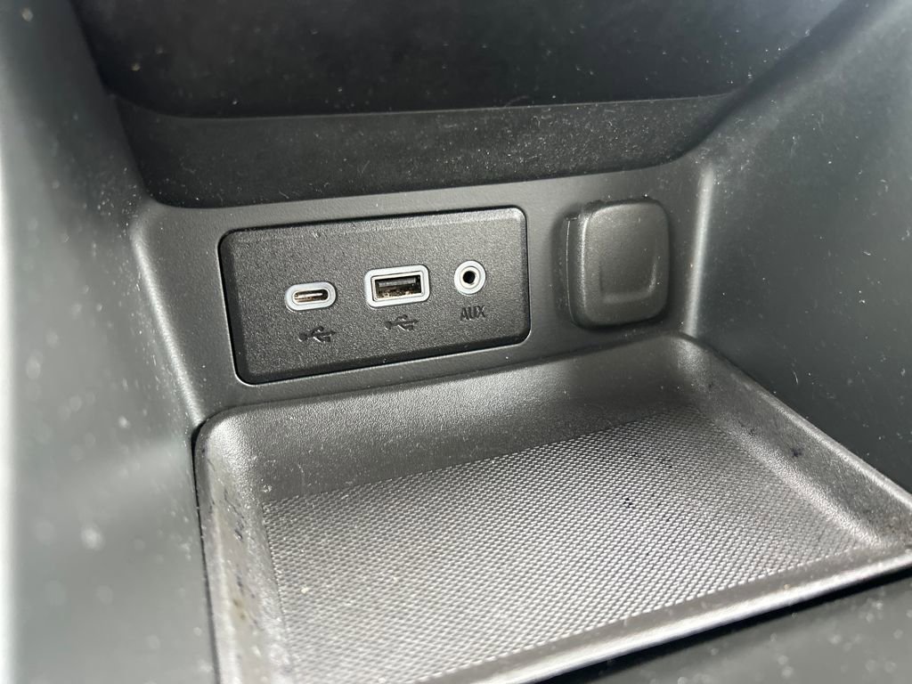 Used 2022 GMC Terrain SLE w/ Driver Convenience Package image 31