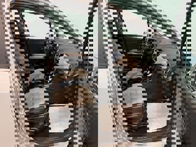 Used 2021 Chevrolet Trax LT w/ Premium Seat Package image 12