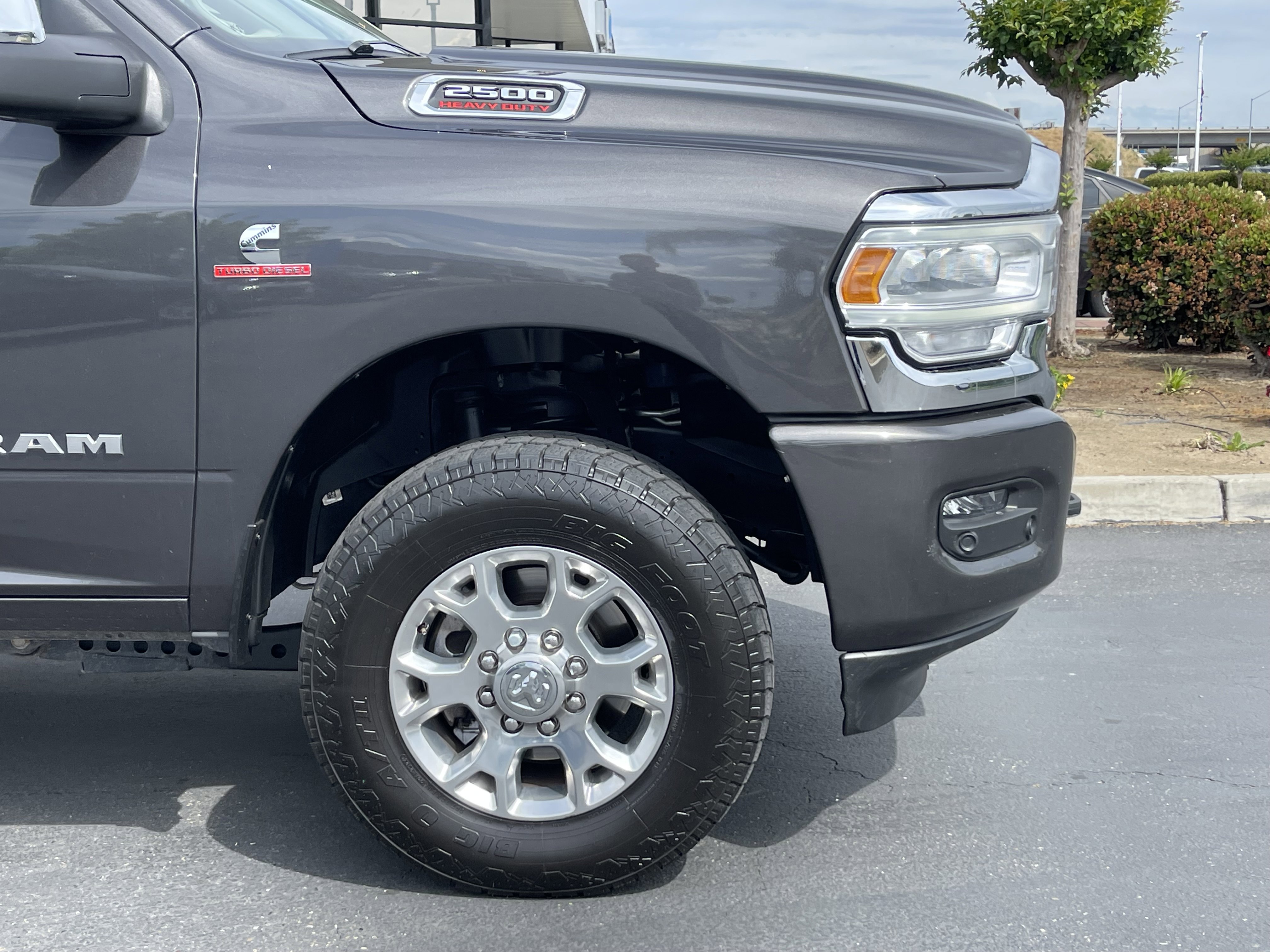 Used 2024 RAM 2500 Laramie AWD/4WD image 8