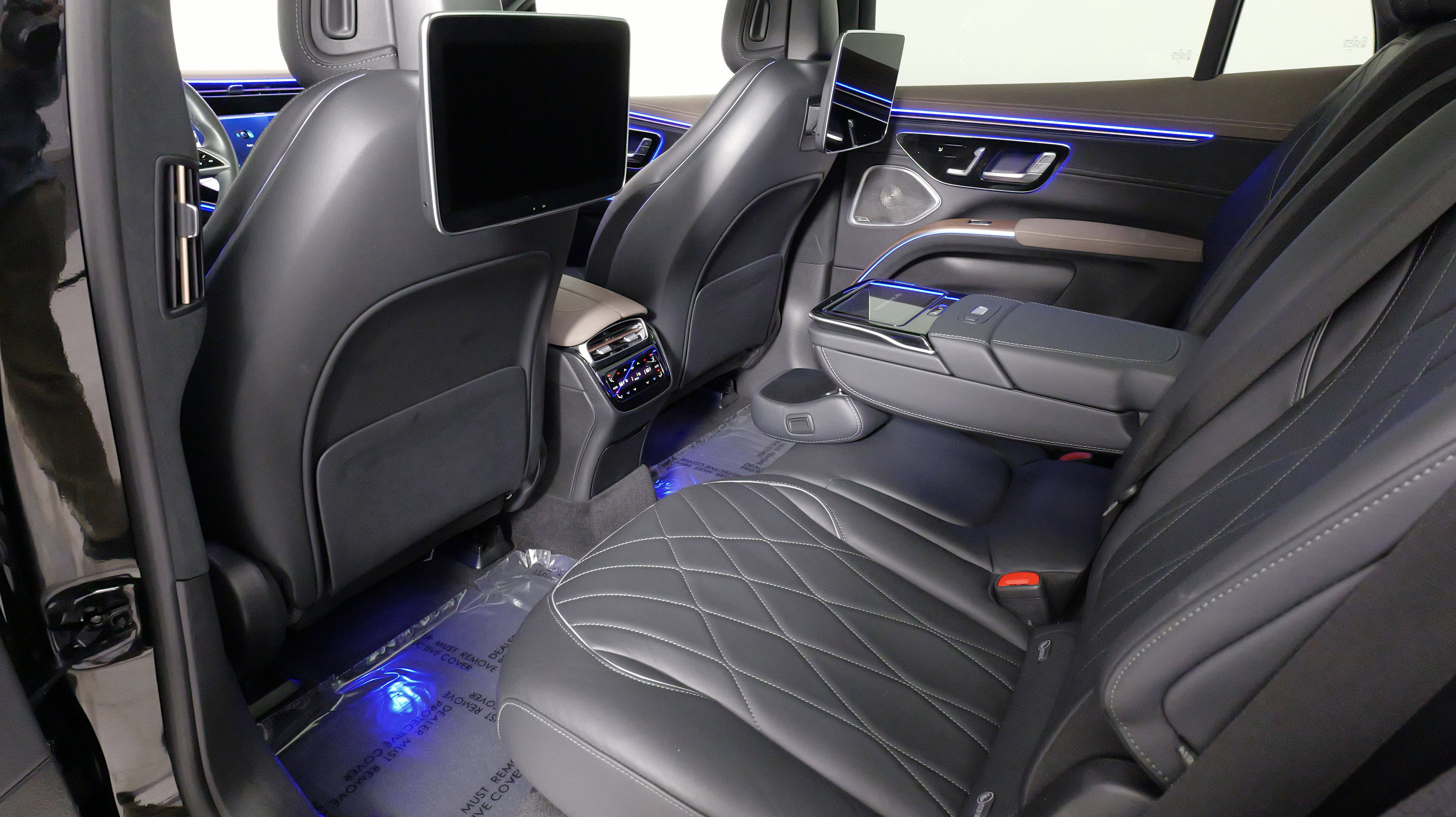 Used 2023 Mercedes-Benz EQS 580 4MATIC SUV image 37