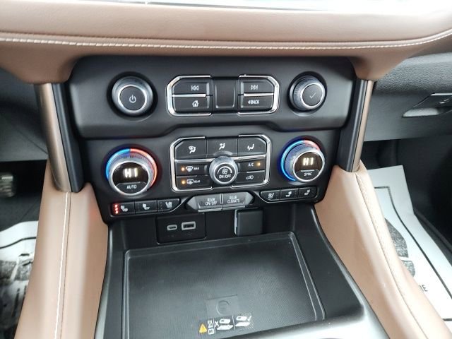 Certified 2024 Chevrolet Tahoe High Country AWD/4WD image 23