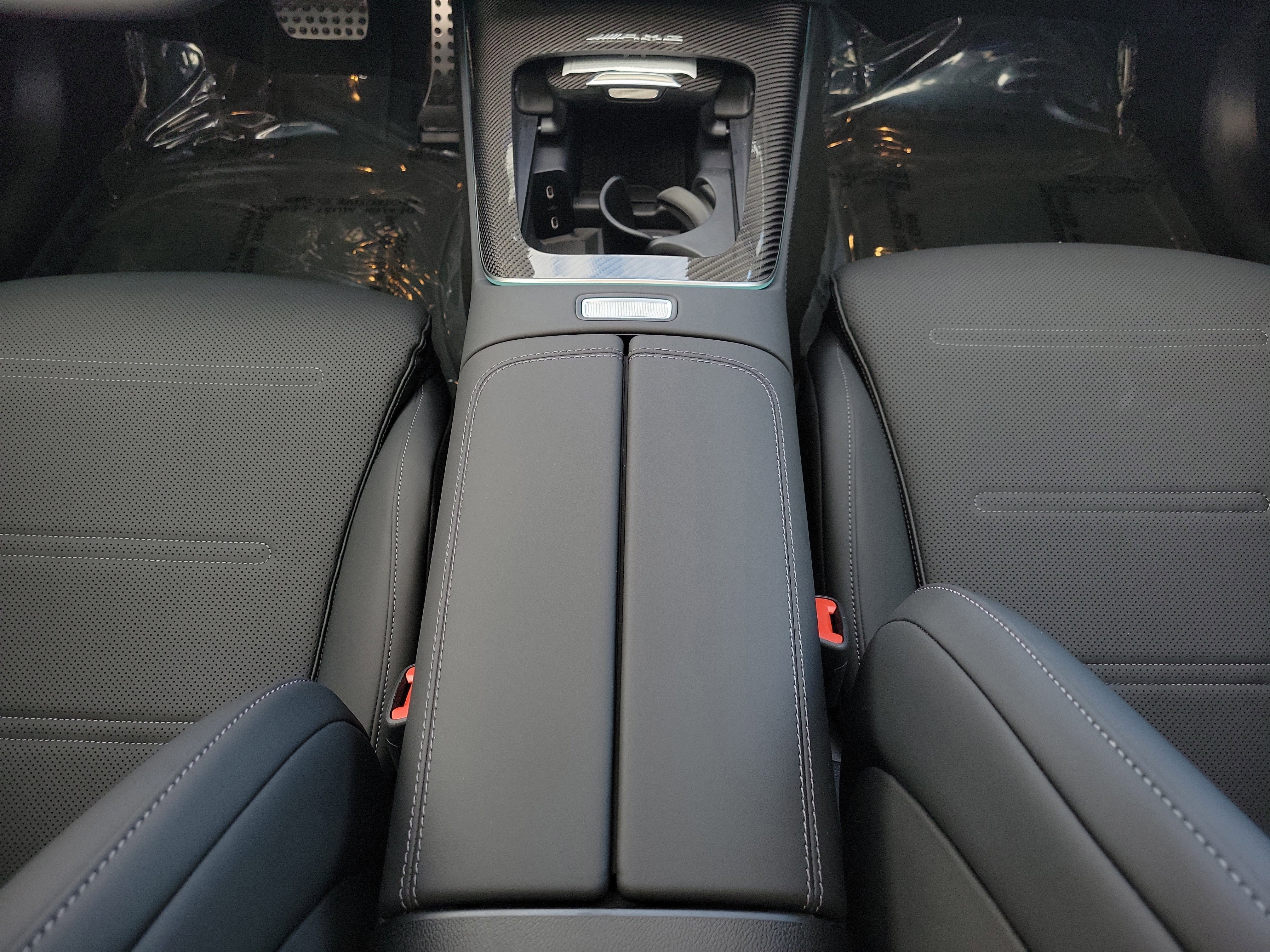 New 2026 Mercedes-Benz E 53 AMG e 4MATIC Sedan image 9