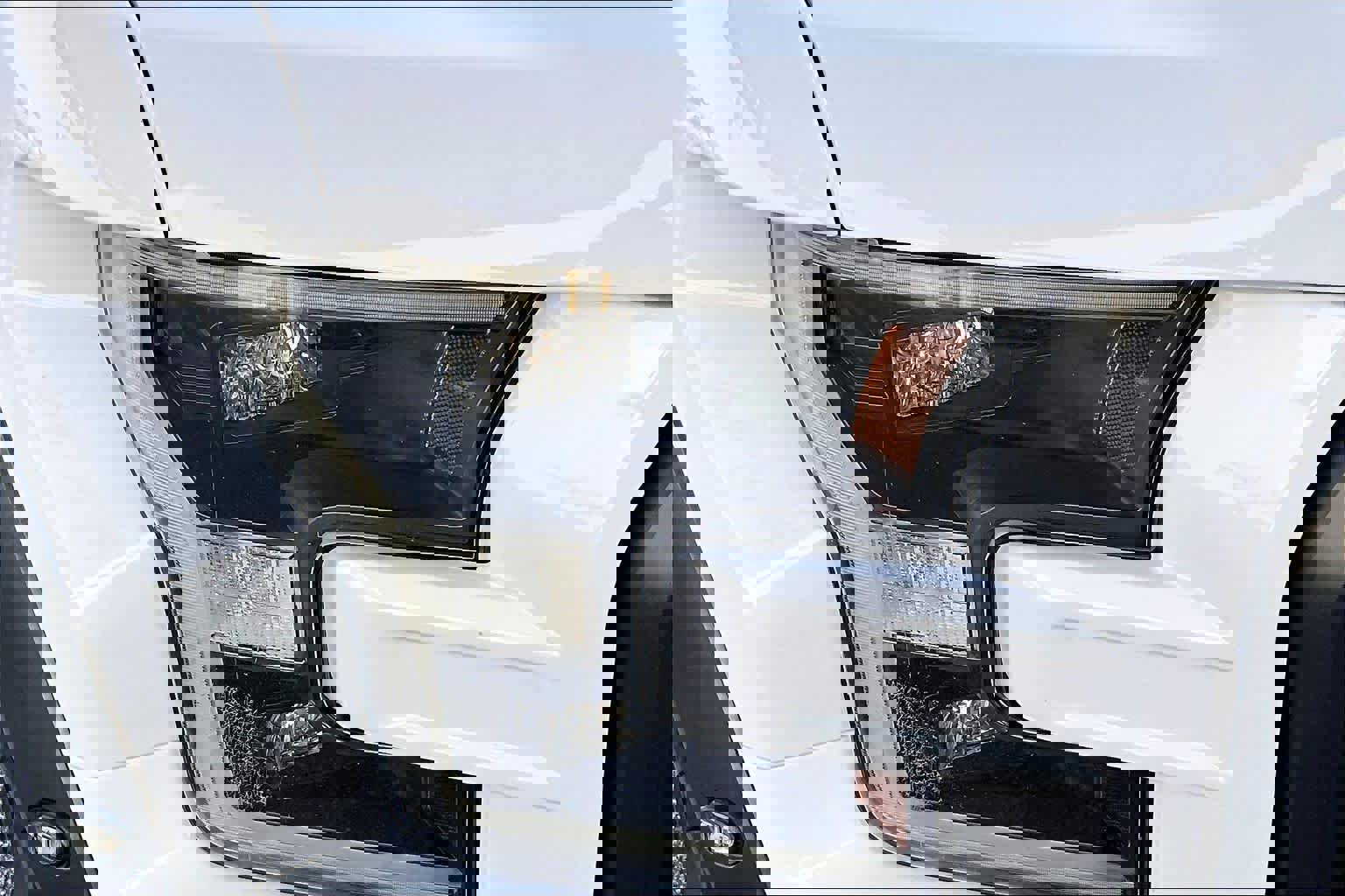 Used 2017 Ford F150 Raptor w/ Equipment Group 802A Luxury image 28