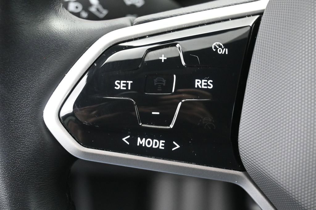 Used 2021 Volkswagen ID.4 Pro S AWD/4WD image 16