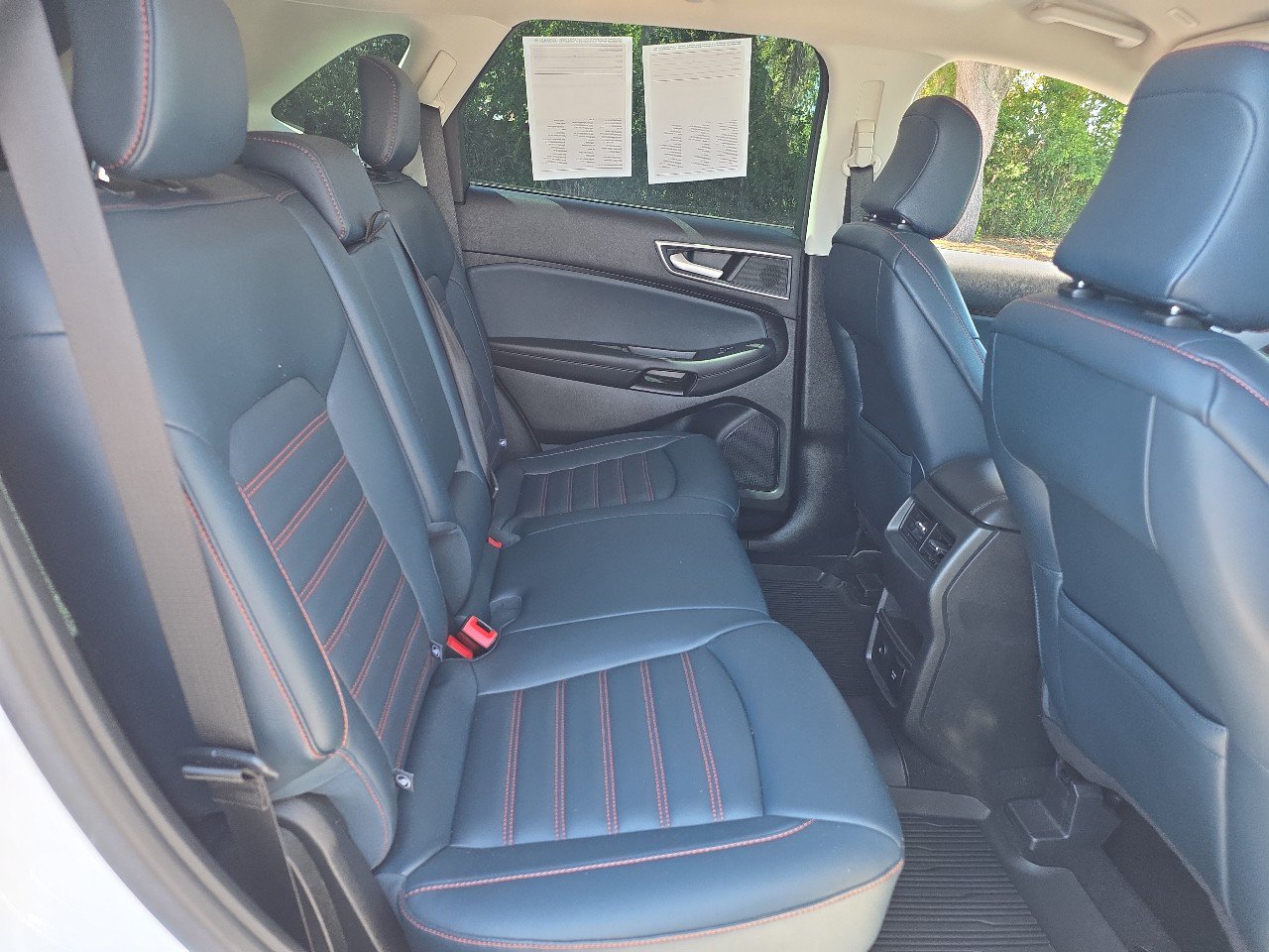 Certified 2024 Ford Edge SEL w/ Sport Appearance Package AWD/4WD image 16