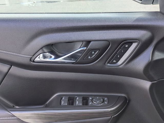 Used 2023 GMC Acadia SLT w/ Elevation Edition image 12