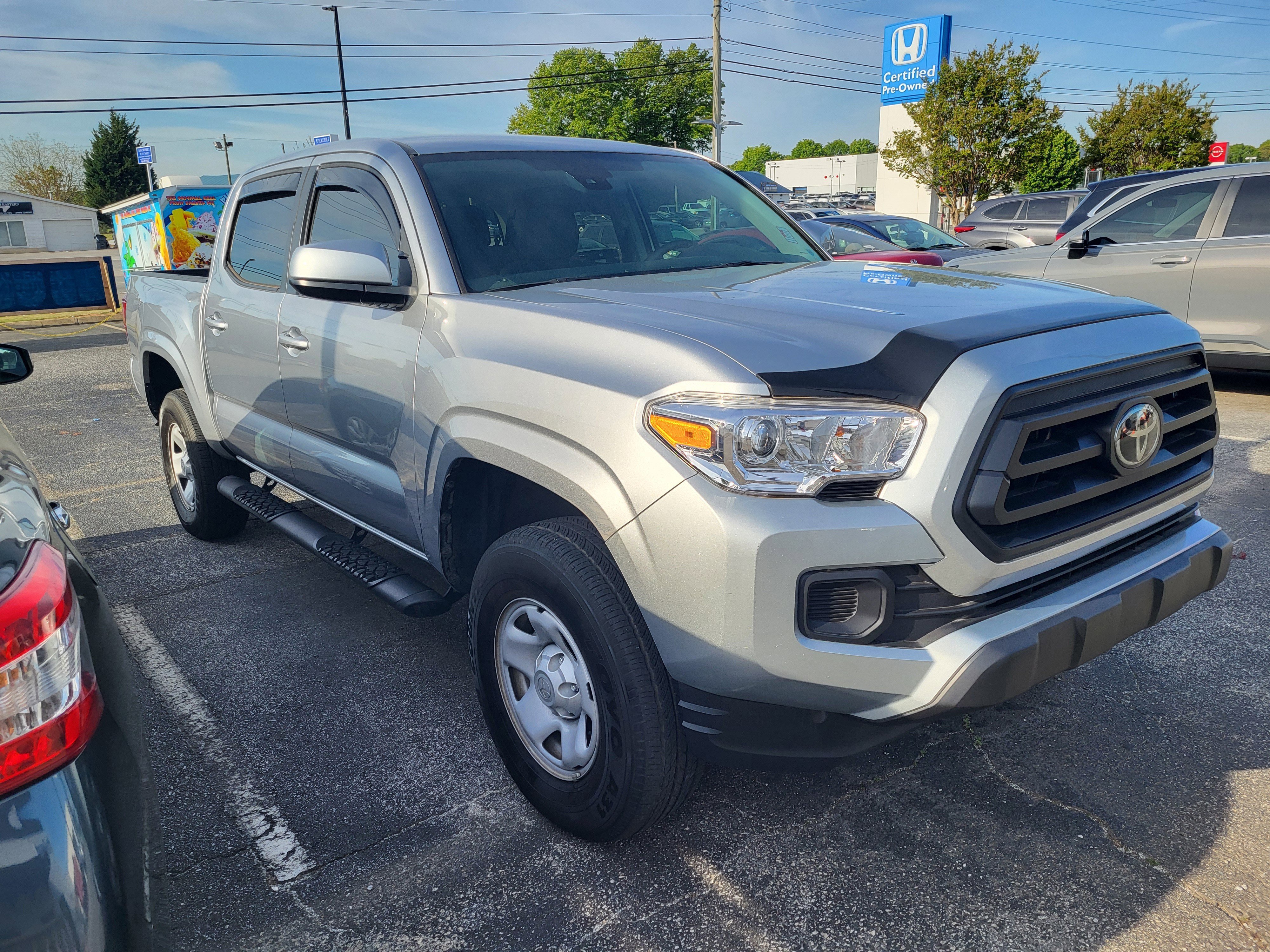 Used 2022 Toyota Tacoma SR w/ SR Convenience Package image 3