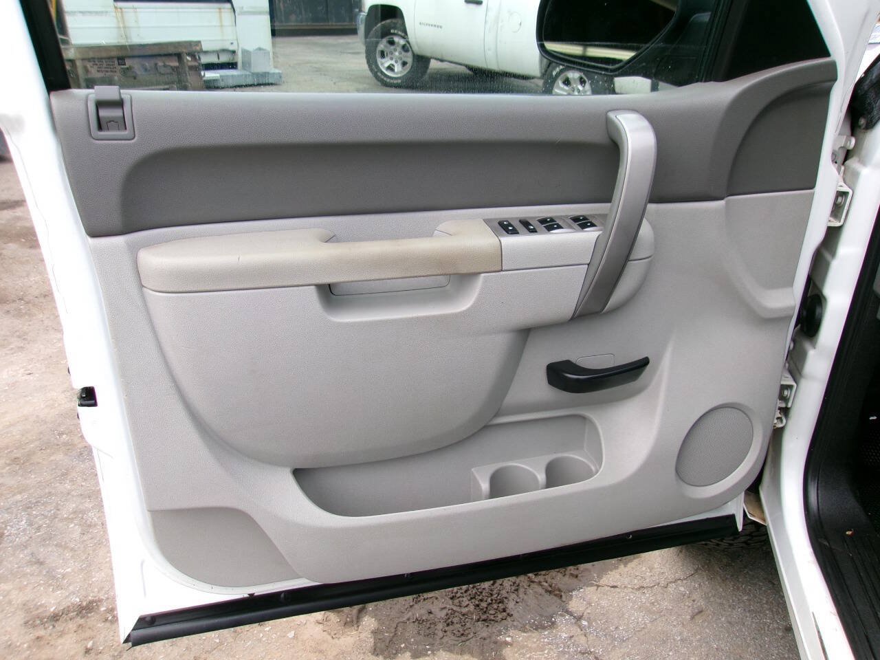 Used 2010 Chevrolet Silverado 2500 W/T AWD/4WD image 15