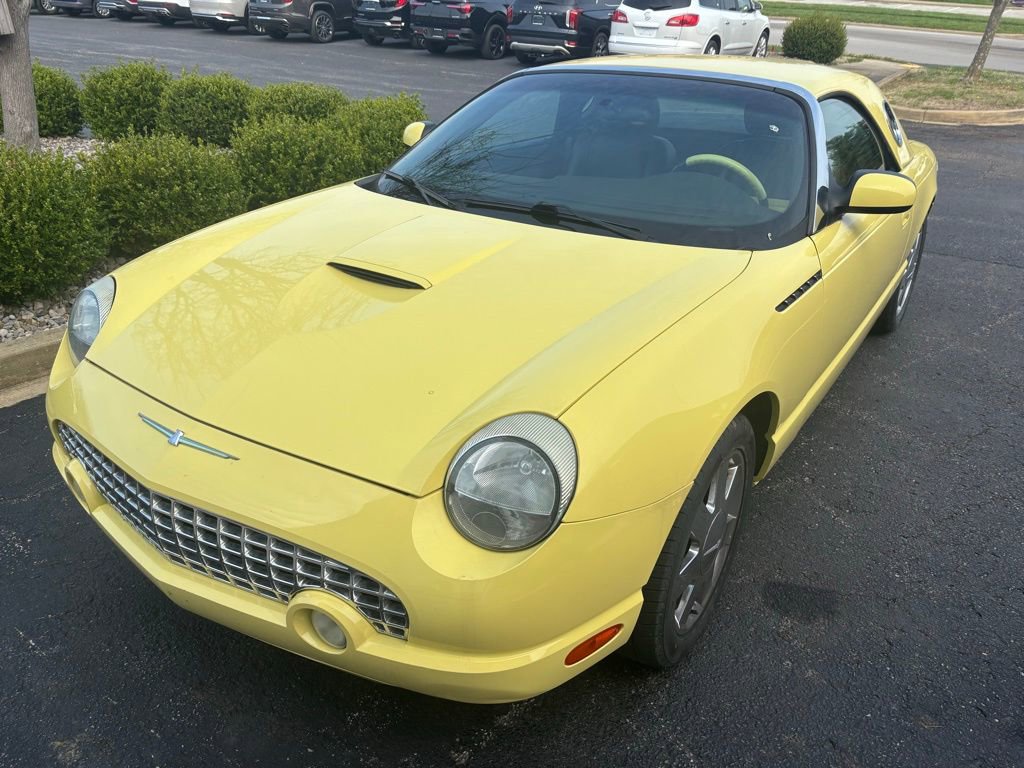 Used 2002 Ford Thunderbird image 3