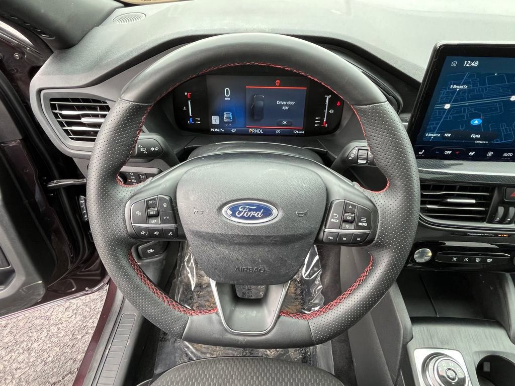 Used 2023 Ford Escape ST-Line w/ Tech Pack #1 AWD/4WD image 12