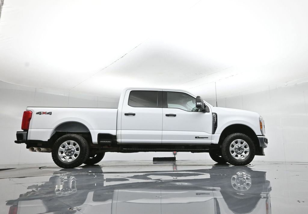 Used 2023 Ford F250 XLT w/ F-250 >10K GVWR Package image 54