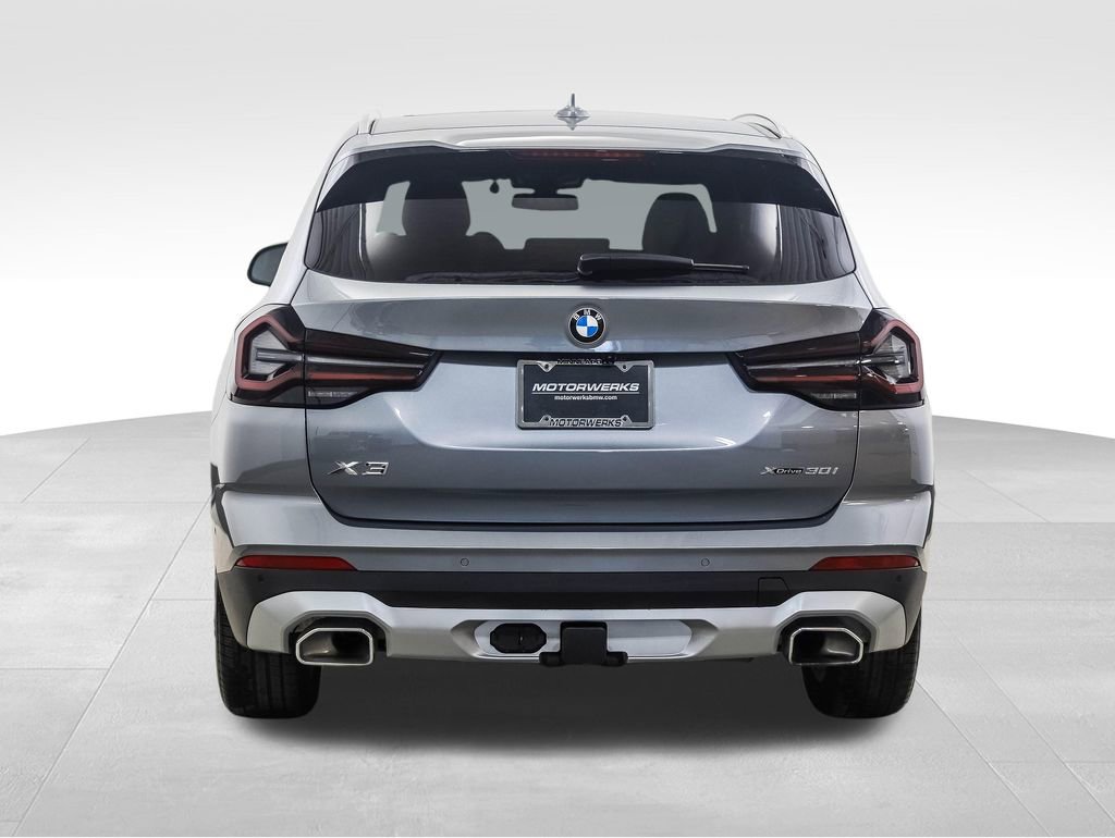 Certified 2024 BMW X3 xDrive30i w/ Premium Package image 4