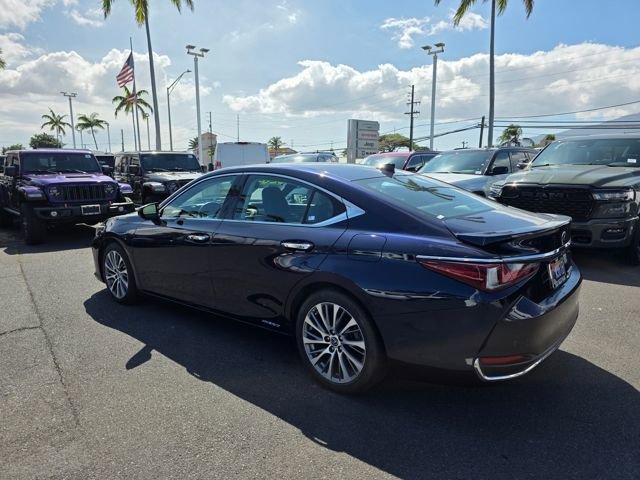 Used 2020 Lexus ES 300h w/ Premium Package image 5