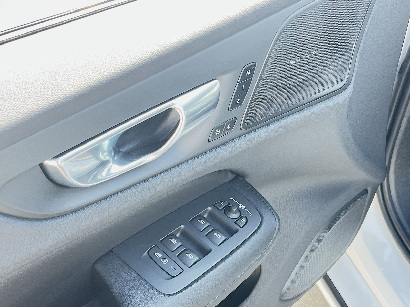 Certified 2023 Volvo S60 B5 Ultimate image 15