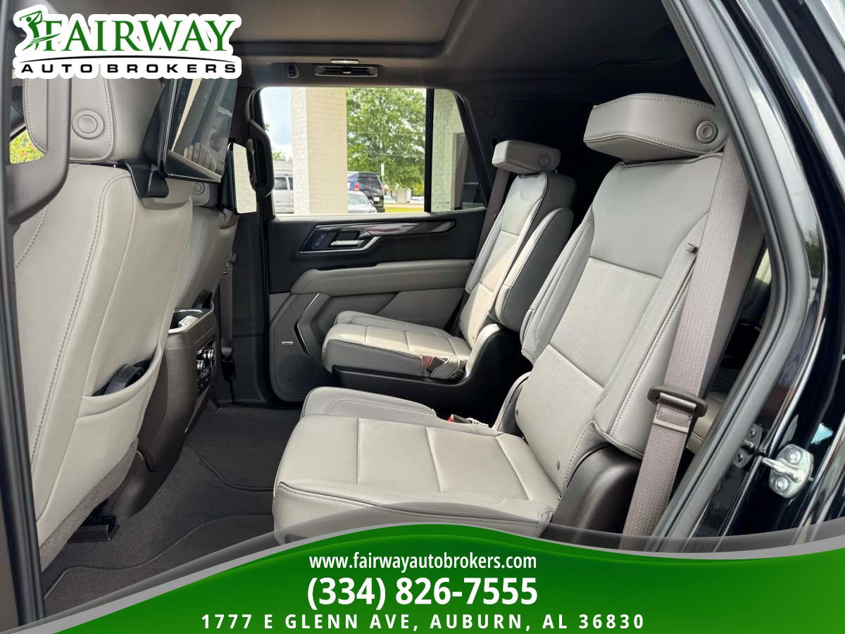 Used 2026 GMC Yukon Elevation w/ Elevation Premium Package AWD/4WD image 11