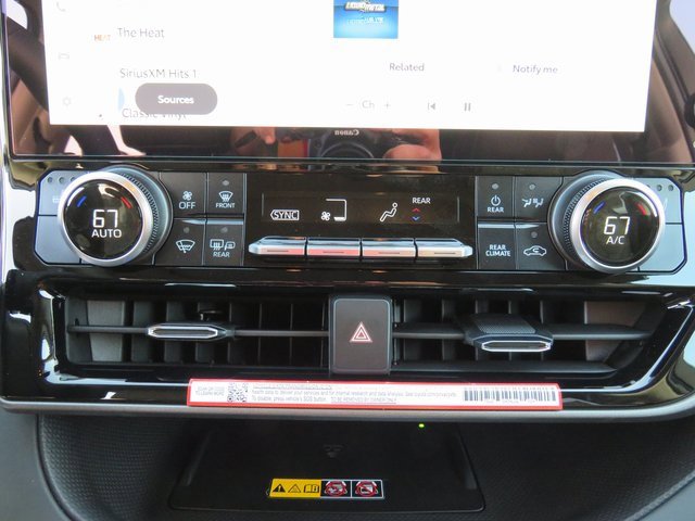 New 2025 Toyota Highlander XLE image 31