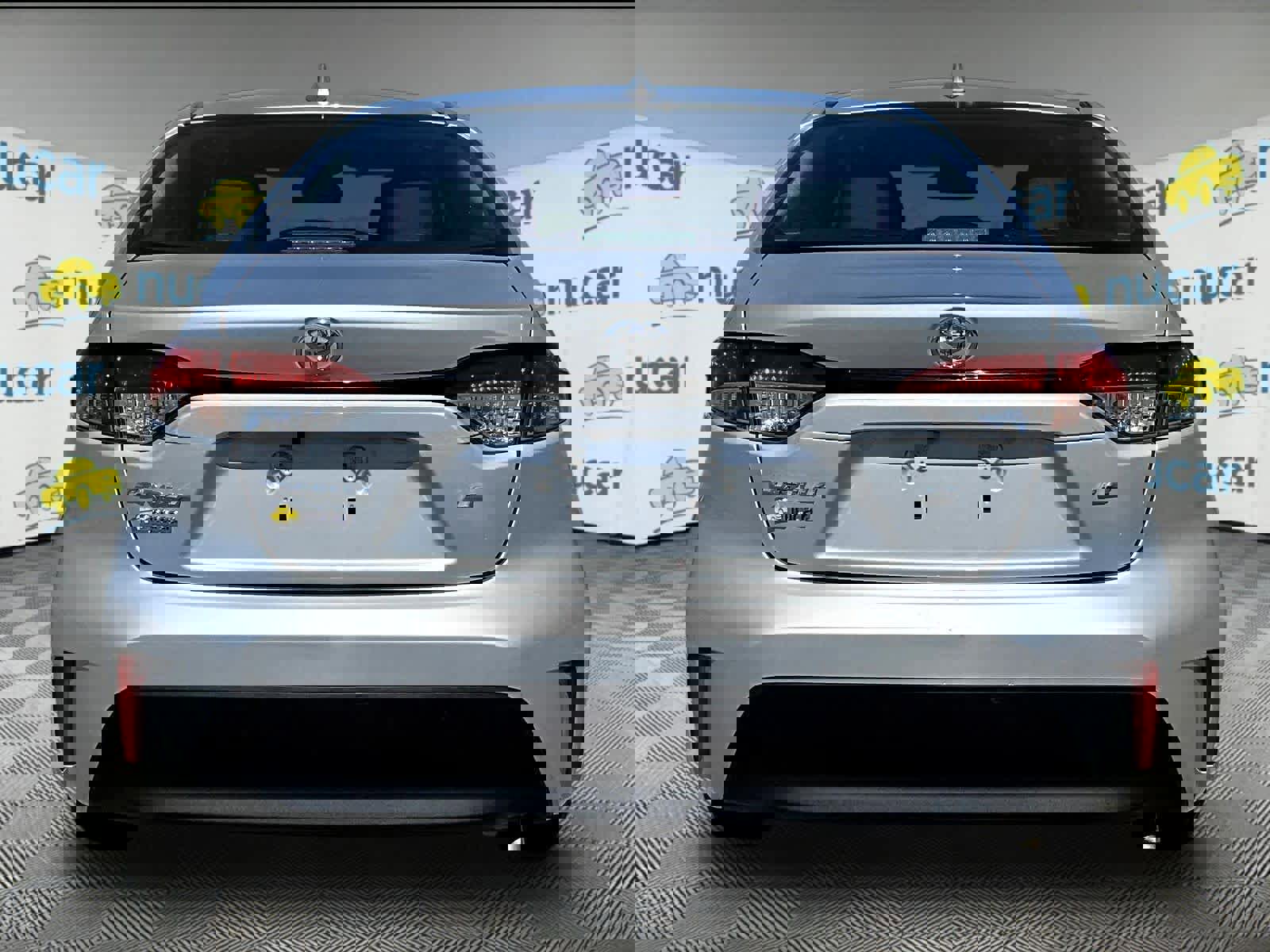 Used 2025 Toyota Corolla LE image 5