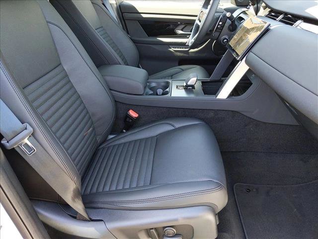Used 2025 Land Rover Discovery Sport S image 18
