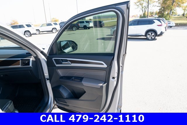 Used 2021 Volkswagen Atlas SE image 15