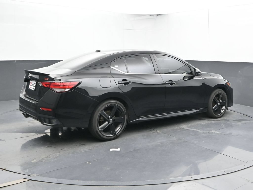 Used 2024 Nissan Sentra SR FWD image 3