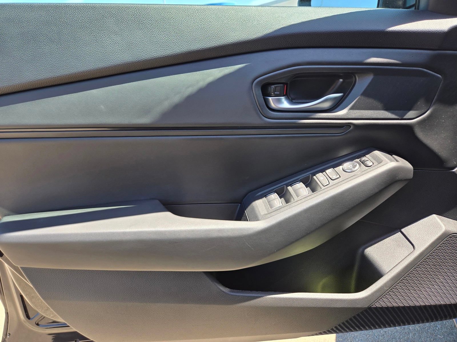 Certified 2025 Honda Accord SE image 16