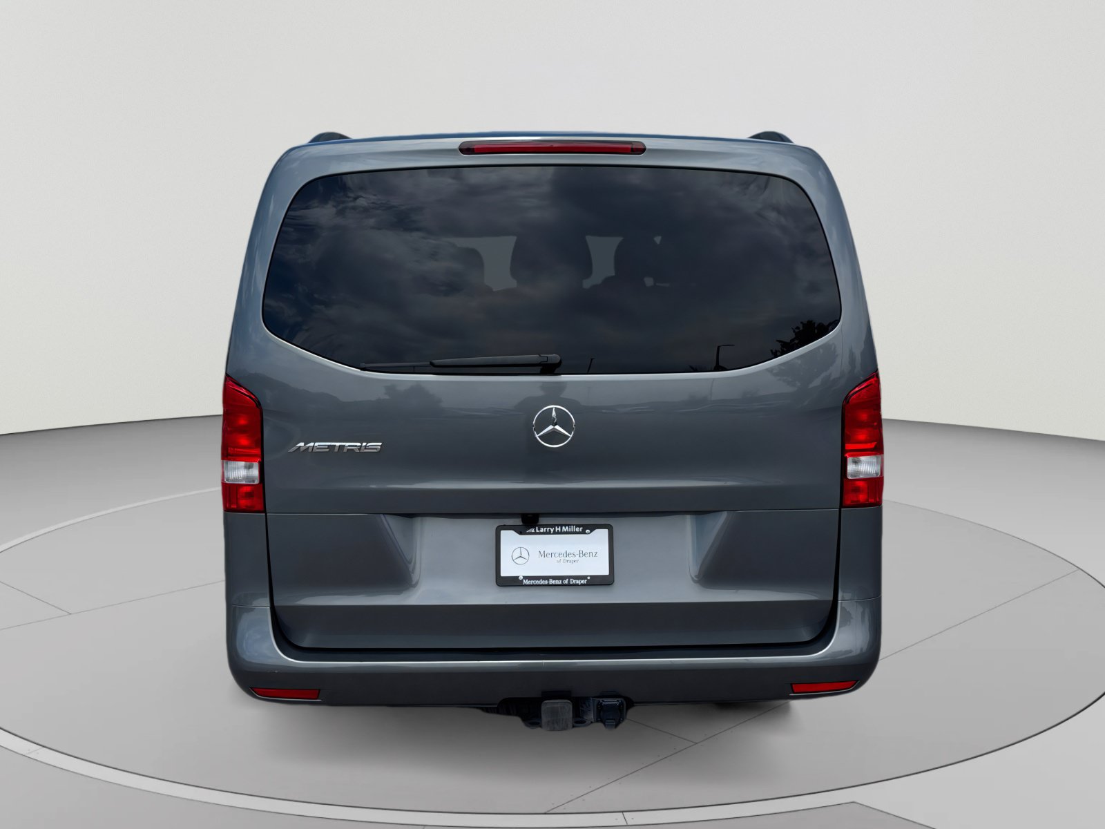 Used 2023 Mercedes-Benz Metris Passenger image 4