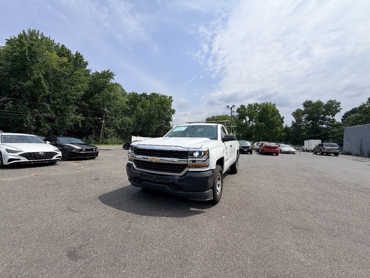 Used 2017 Chevrolet Silverado 1500 W/T w/ Trailering Package AWD/4WD image 2