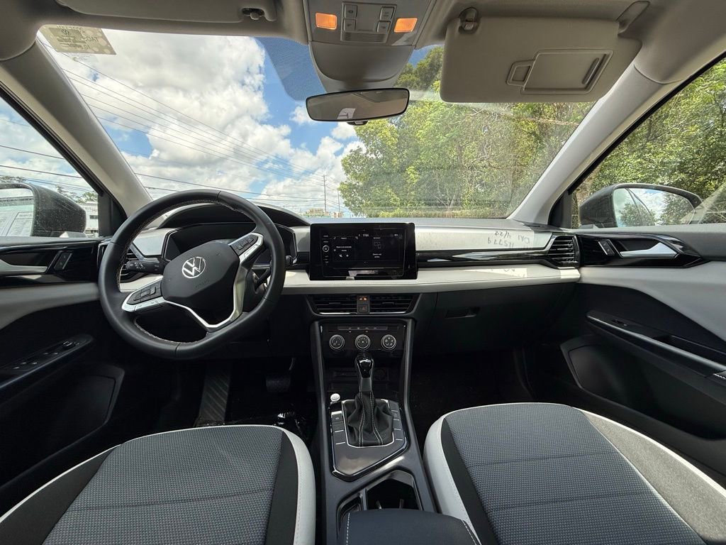 Used 2025 Volkswagen Taos S FWD image 18