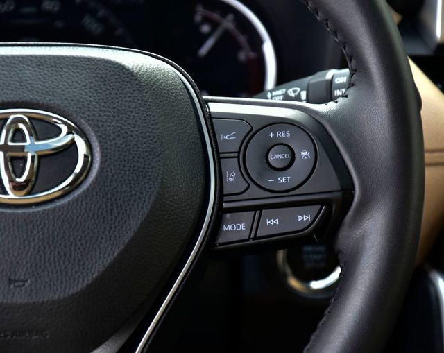 Used 2024 Toyota RAV4 XLE Premium image 18