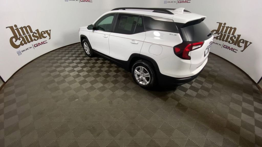 Certified 2023 GMC Terrain SLE w/ Driver Convenience Package image 6