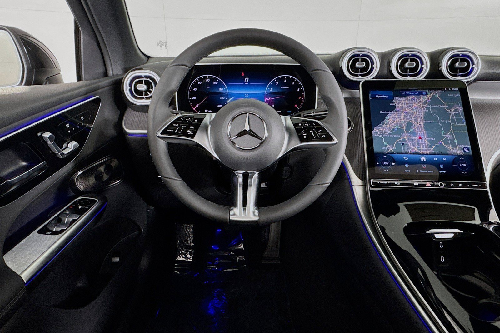 New 2026 Mercedes-Benz GLC 300 image 4