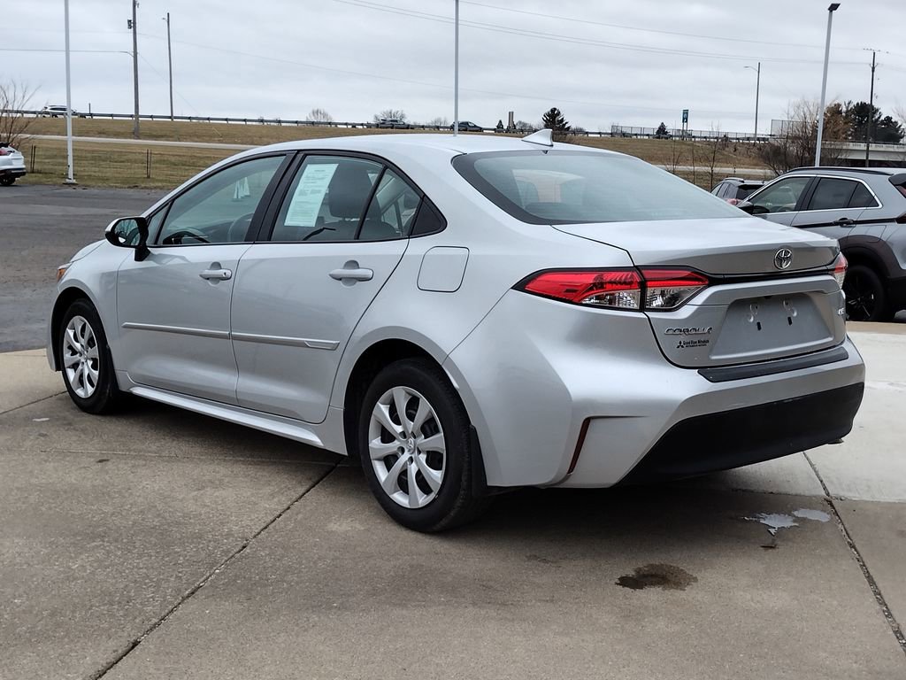 Used 2024 Toyota Corolla LE FWD image 15