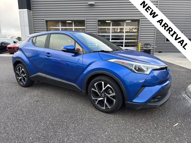 Used 2018 Toyota C-HR XLE image 1