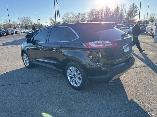 Used 2022 Ford Edge Titanium w/ Equipment Group 301A image 3