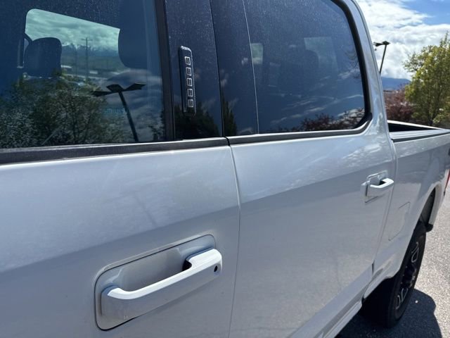 Used 2017 Ford F350 Lariat AWD/4WD image 37