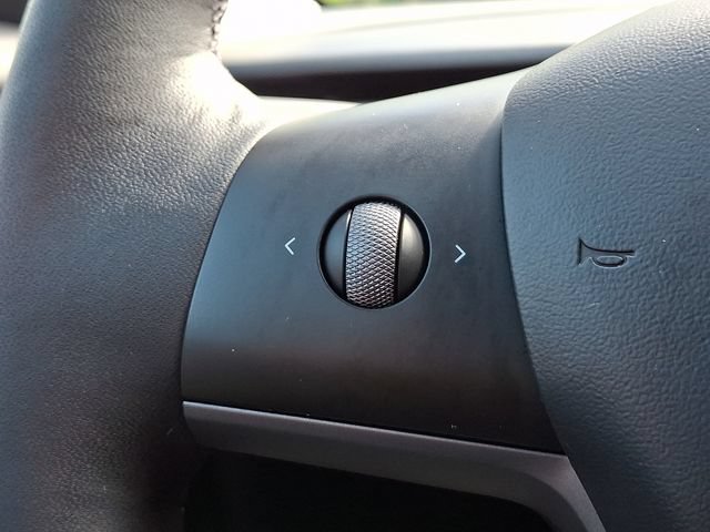 Used 2022 Tesla Model 3 RWD image 23