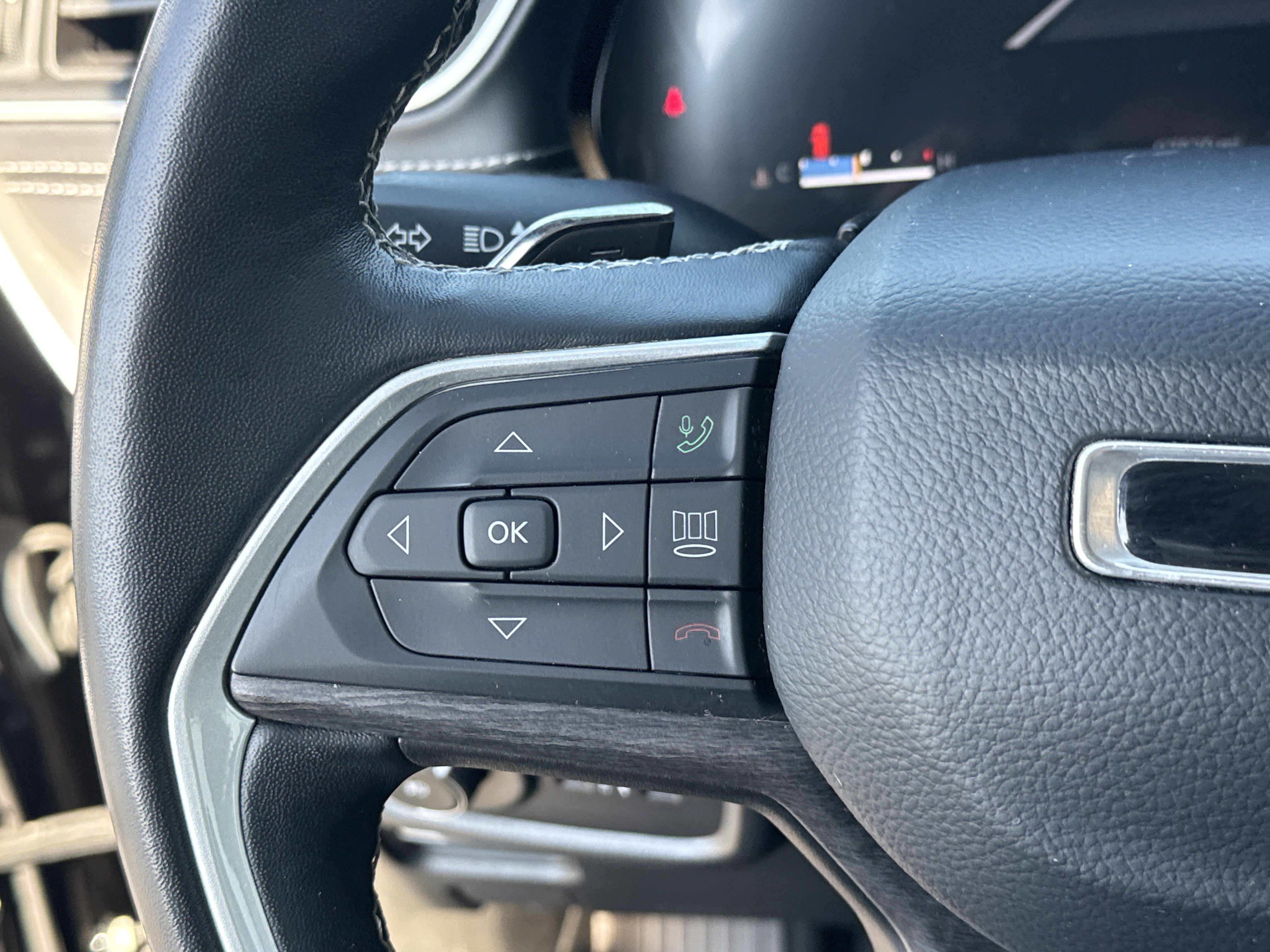 Used 2022 Jeep Grand Cherokee L Limited image 26