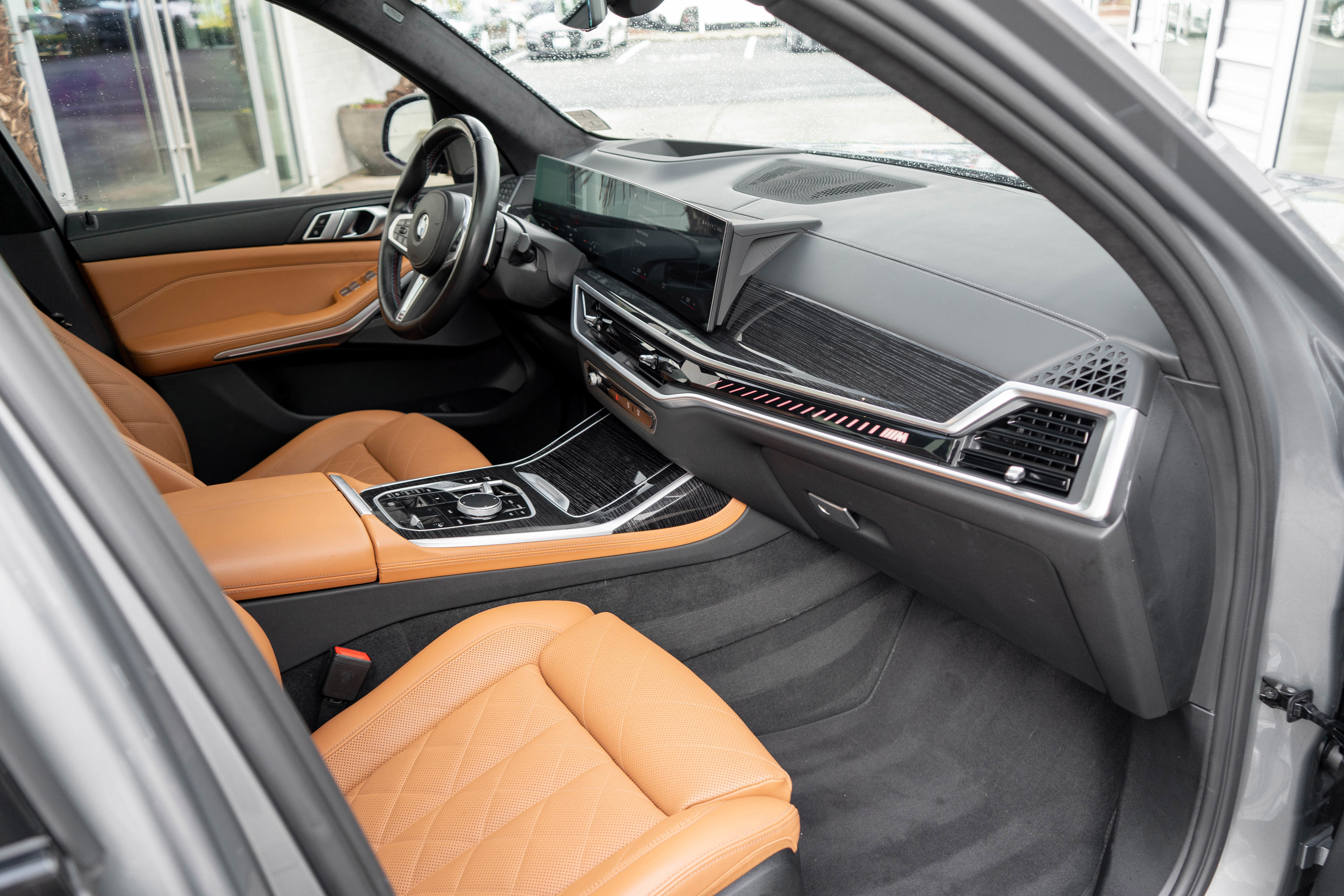 Used 2023 BMW X7 M60i AWD/4WD image 42