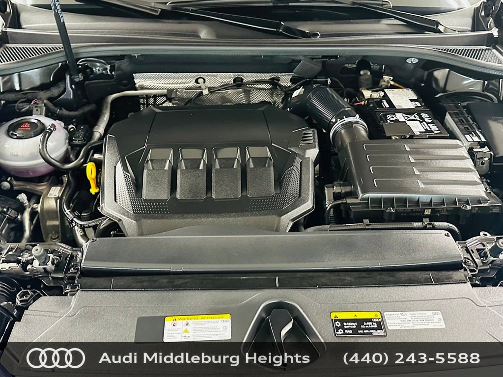 Certified 2025 Audi Q3 2.0T Premium Plus w/ Premium Plus Package AWD/4WD image 34